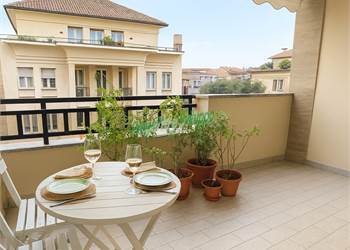 MAGENTA CENTRO con terrazzo