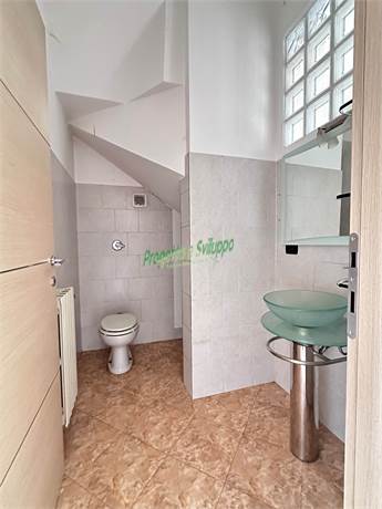 bagno piano rialzato