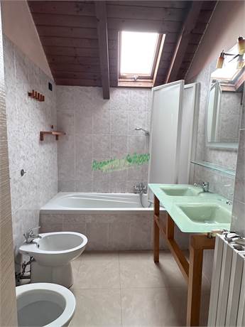 bagno piano mansarda