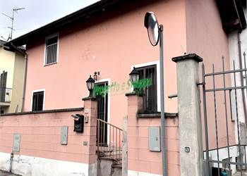 SEMINDIPENDENTE con possibilità BOX